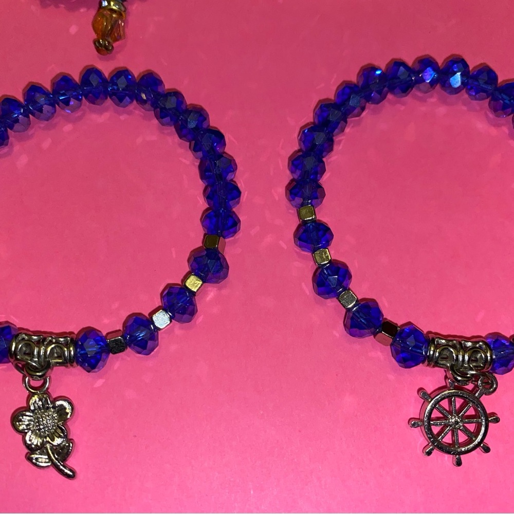 Six bracelets - Picture 2 of 8